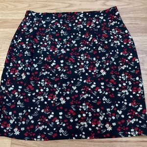 Briggs New York Black Floral Mini Skirt